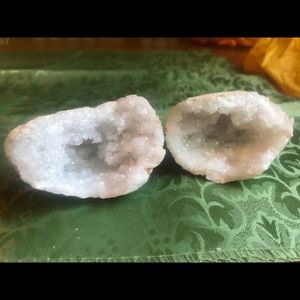 Clear geode